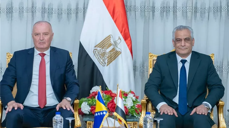  وزير الإنتاج الحربي يستقبل وزير دفاع البوسنة والهرسك لبحث سبل التعاون 