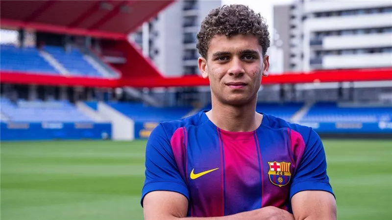 فليك يجري أول تعديلاته في تدريبات برشلونة.. وظهور حمزة عبد الكريم