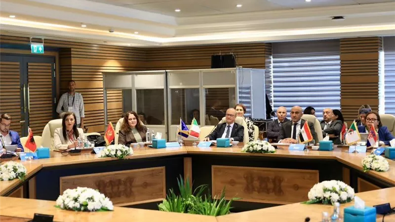 وزير التعليم: لا بديل للمعلم.. والذكاء الاصطناعي أداة مساندة للتعليم