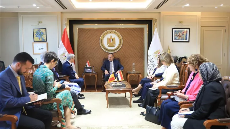 وزير التعليم العالي يستقبل المرشح الروماني لمنصب الأمين العام للفرانكفونية