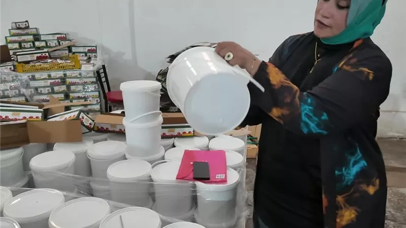  كفرالشيخ: ضبط كميات من المواد الغذائية مجهولة المصدر ومنتهية الصلاحية
