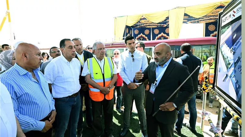 رئيس الوزراء يتفقد مجمع ألستوم الصناعي بمدينة برج العرب الجديدة| صور