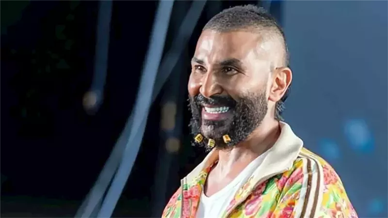 أحمد سعد ضيف “الحكاية” الليلة مع عمرو أديب.. “الفرفوش” يثير الجدل 