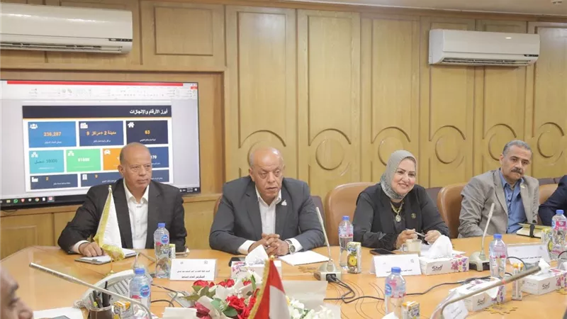 اتفاق برلماني لتوصيل الغاز الطبيعي لقرى أبوتشت وفرشوط بقنا