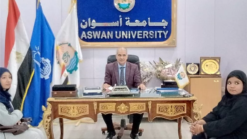 رئيس جامعة أسوان :  لا تهاون مع أي تجاوز يمس كرامة الطلاب ويخل بالقيم 