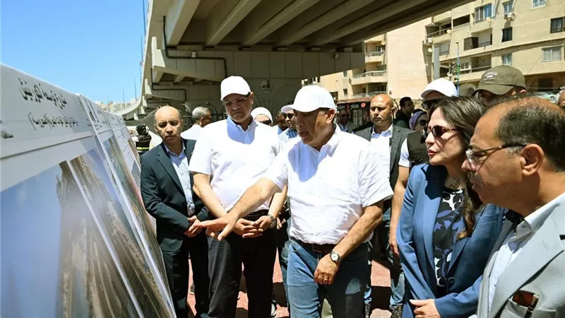 وزيرة الإسكان: توسعة كورنيش الإسكندرية ترفع عدد الحارات إلى 5 في كل اتجاه