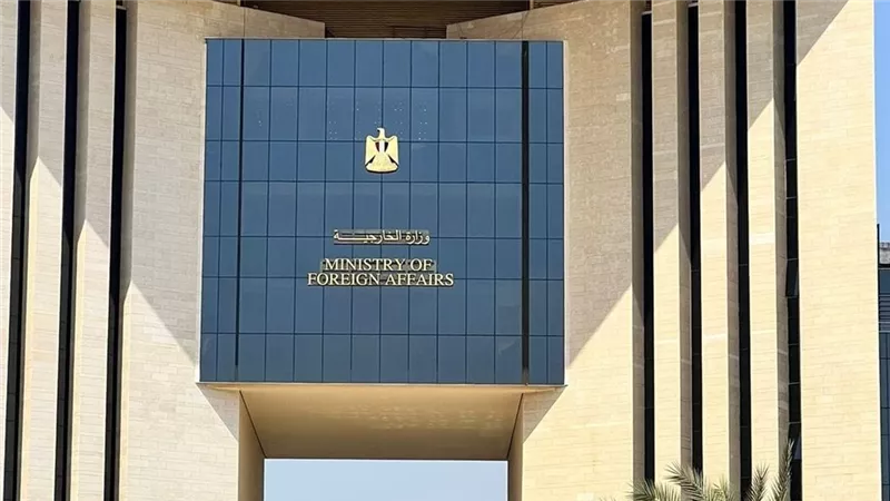 الخارجية تقرر مد العمل ببعض مكاتب التصديقات لتيسير الخدمات للمواطنين