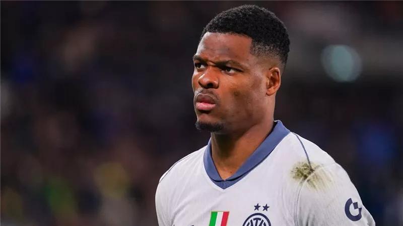 ريال مدريد يحسم صفقة دومفريس رسميًا ويقترب من ضم كوناتي