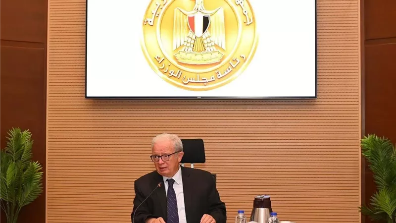 نائب رئيس مجلس الوزراء يتابع مقترحات تطوير أداء الجهاز الإداري للدولة