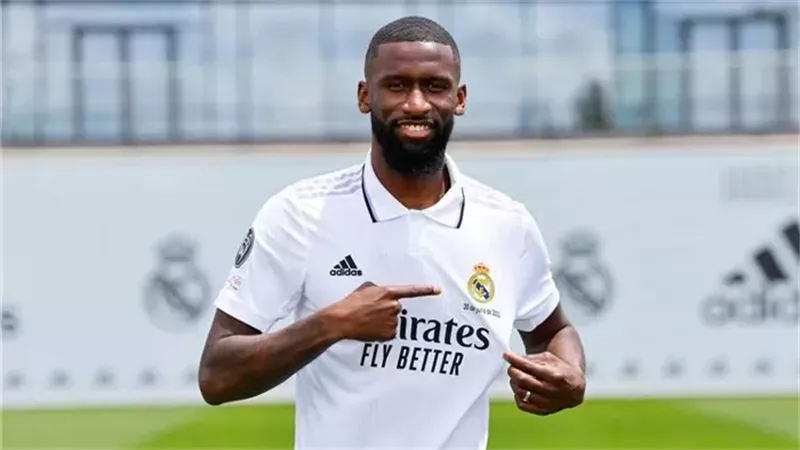روديجر يلمّح لاستمراره مع ريال مدريد بعد فوز بيريز