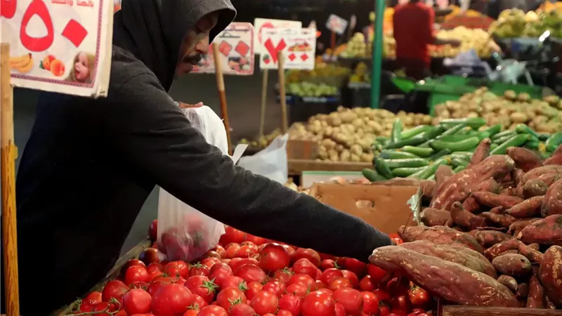 رويترز: تراجع التضخم في مصر إلى 14.5% في مايو وسط توقعات بارتفاع قريب