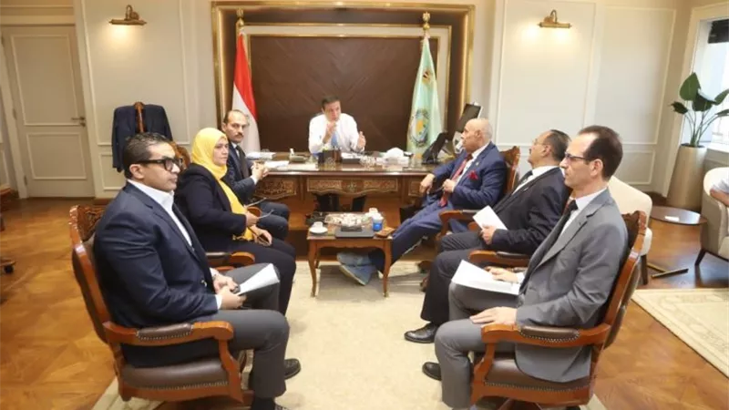 وزير الزراعة: استمرار صرف الأسمدة المدعمة وانتظام التوزيع للمزارعين
