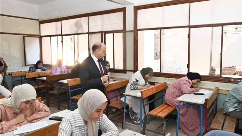 التعليم تحذر: إجراءات صارمة وتأمين مشدد في امتحانات الدبلومات الفنية