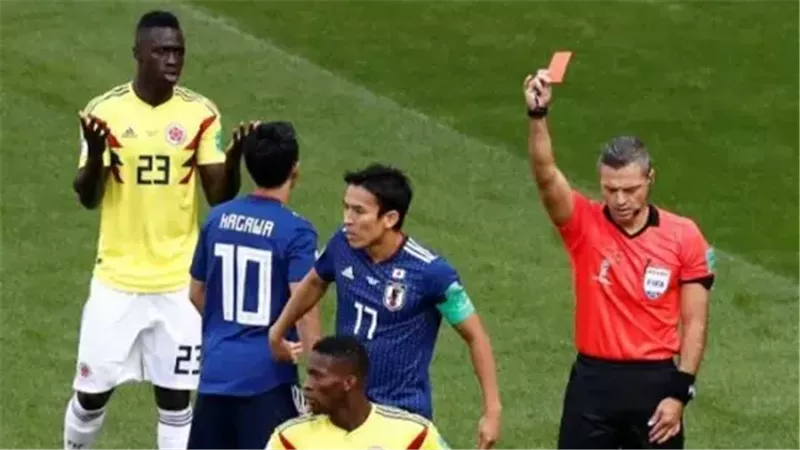52 ثانية فقط .. أسرع حالات الطرد في تاريخ كأس العالم |تفاصيل
