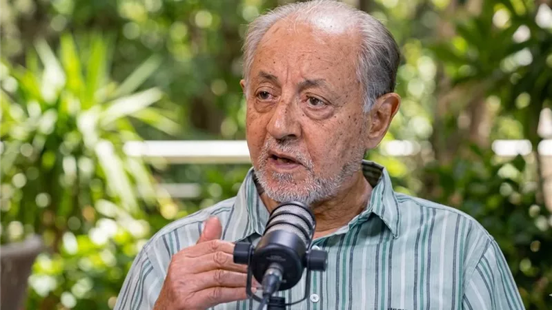 خالد جلال ناعيًا «عبد العزيز مخيون»: فقدنا فنانًا صاحب بصمة خالدة