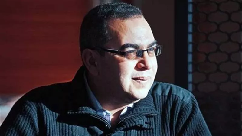 في ذكرى ميلاده الـ64.. كيف أصبح أحمد خالد توفيق عراب جيل كامل؟
