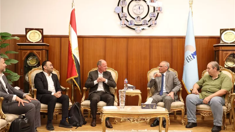  القومي للبحوث يبحث مع مؤسسة 