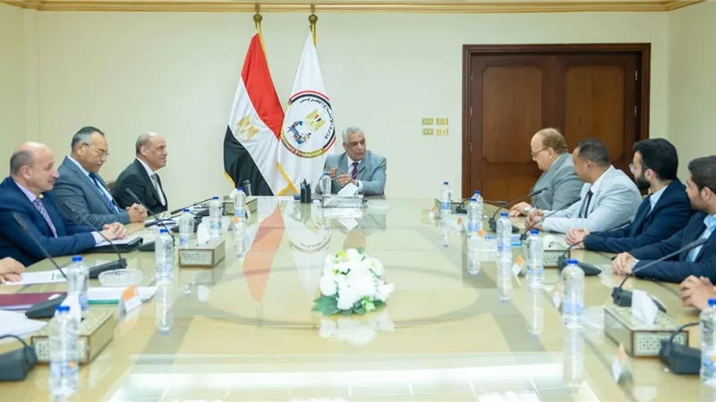 وزير الإنتاج الحربي: دعم الابتكار وربط البحث العلمي بالصناعة