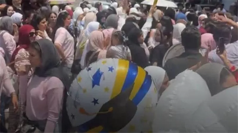  «أمهات مصر» ترصد فرحة طلاب الشهادة الإعدادية في آخر أيام الامتحانات