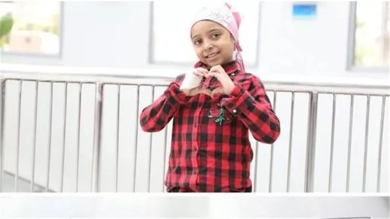«امتحنت من العناية المركزة».. ليلى طالبة بالابتدائية تحدت السرطان وتفوقت