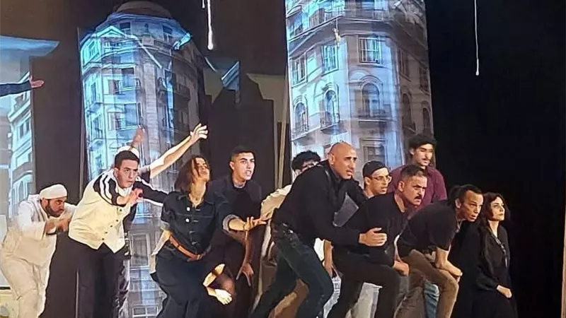 العرض المسرحي «اللي بني مصر» على مسرح قصر ثقافة الإسماعيلية