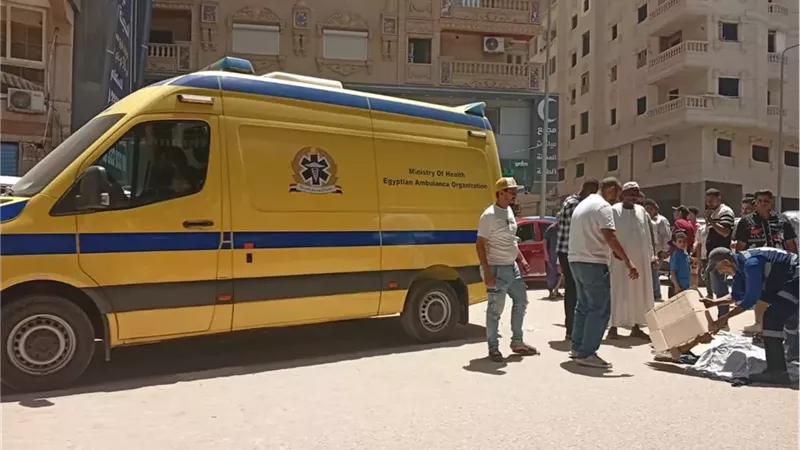 مصرع سيدة صدمتها سيارة أثناء عبورها شارع ترسا بالمريوطية