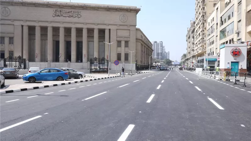 غلق كلي لشارع 26 يوليو في الاتجاه القادم من كوبري 15 مايو نحو ميدان لبنان