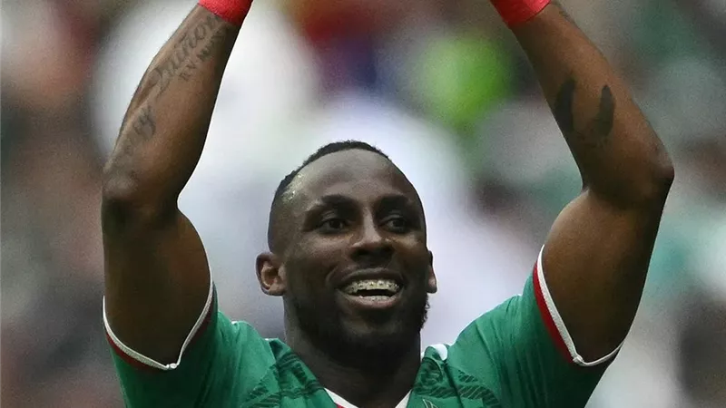 المكسيك تتقدم على جنوب أفريقيا بهدف في الشوط الأول بافتتاح كأس العالم