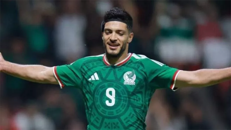 المكسيك تعزز تقدمها.. خيمينيز يسجل الهدف الثاني أمام جنوب أفريقيا 