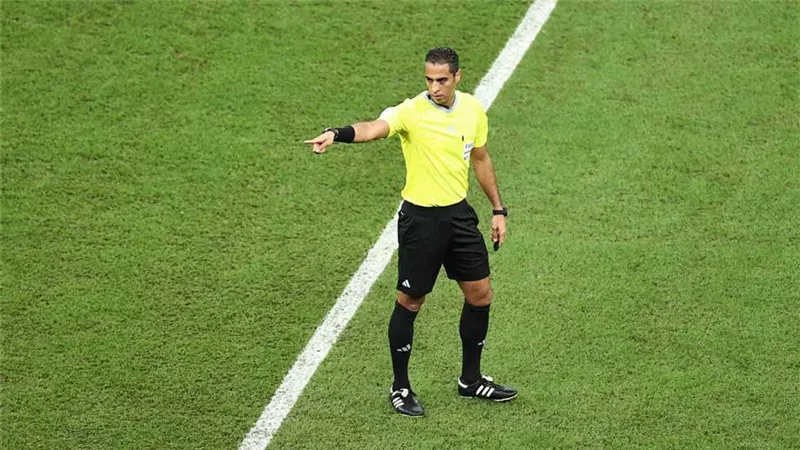 أمين عمر يقود مباراة كوريا الجنوبية والتشيك في ظهوره الأول بمونديال 2026