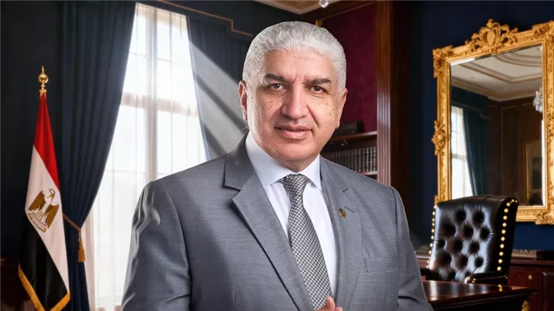 أشرف سليمان يفتح ملف التعيينات بالمؤهلات العليا |خاص