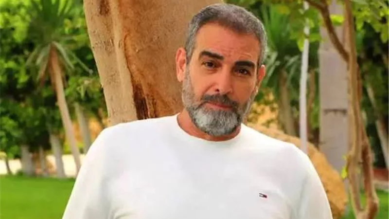 أحمد عبدالعزيز يطمئن جمهوره وزوجته تكشف تطورات الحالة الصحية