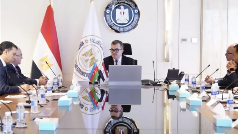 مصر وأذربيجان تبحثان مرحلة جديدة من الشراكة التنموية وتوسيع الاستثمارات 