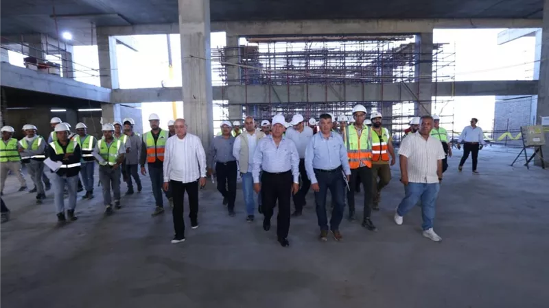   وزير النقل يتفقد محطات بالخط الثاني للقطار السريع بين أسوان والأقصر