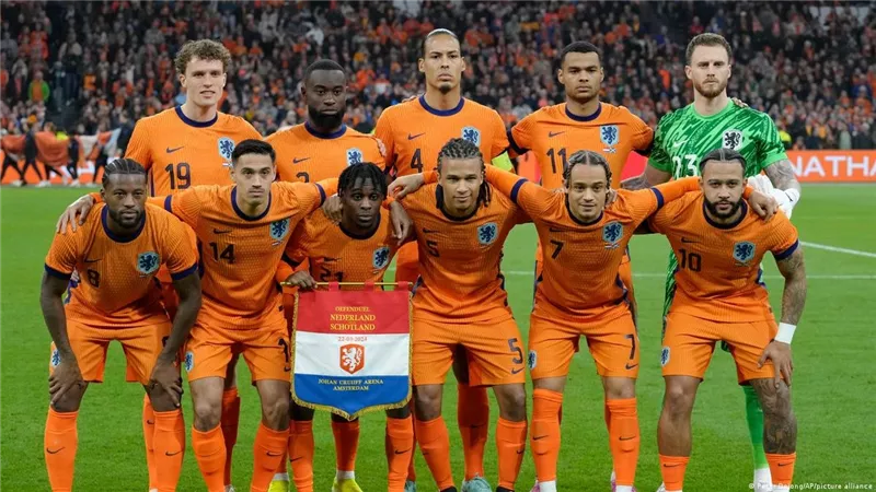 كيف حسمت هولندا بطاقة التأهل قبل مواجهة اليابان الليلة بكأس العالم 2026؟