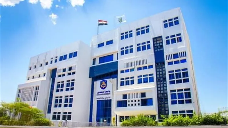 جامعة دمنهور تتصدر الجامعات  في مؤشر سرعة الاستجابة لمنظومة الشكاوى 
