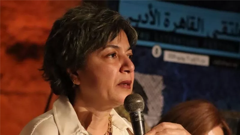 منى ماهر: بعض أعضاء مجلس «اتحاد الكتاب» لا يملكون معلومات كافية عنه|خاص 