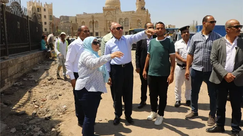 جولة تفقدة لمحافظ القاهرة بسور مجري العيون والسيدة عائشة|صور
