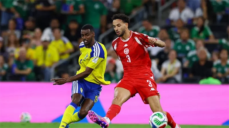 تونس تقلص الفارق.. السويد تتقدم 2-1 على نسور قرطاج بالشوط الأول
