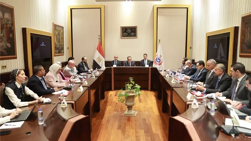 وزير الصحة: ضرورة وضع تشريع يحد من انتشار الأمراض غير السارية|صور