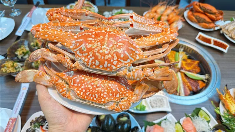 المأكولات البحرية الأبرز.. تجنب تلك الأطعمة خلال السفر 