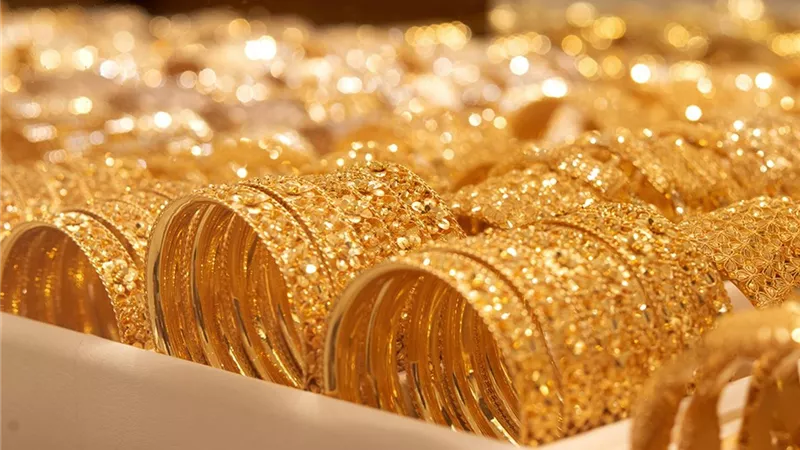أسعار الذهب تقفز 10 جنيهات للجرام خلال منتصف تعاملات اليوم