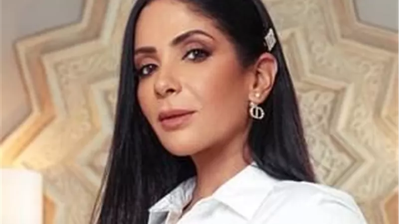 منى زكي تقترب من خط النهاية في «طالع نازل».. و«الست» يواصل رحلته الناجحة 