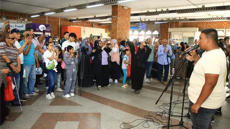 مترو السيدة زينب يتحول إلى منصة للفن والإنسانية بدعم من النقل والثقافة