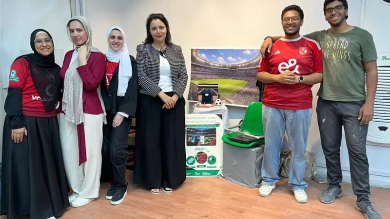 طلاب جامعة العاصمة يطورون روبوتات ذكية لخدمة الصحة والزراعة والسياحة