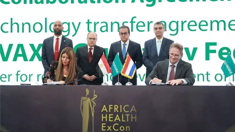 وزير الصحة يشهد توقيع 3 اتفاقيات لنقل التكنولوجيا وتوطين صناعة اللقاحات