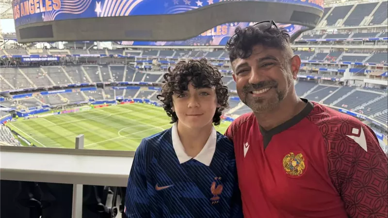 فقد والده على يد النظام الإيراني.. وهتف لـ«تيم ملي» في كأس العالم 