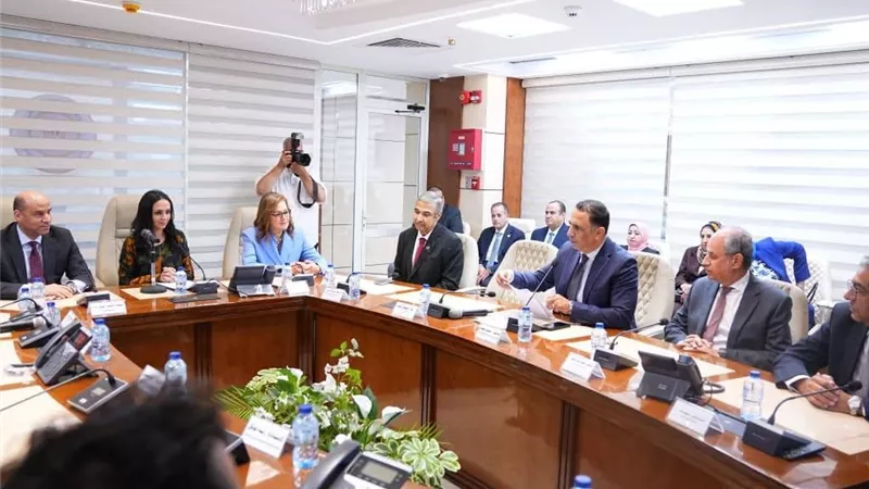 حسن رداد: نعمل على تنفيذ خطة الدولة لدمج ذوي الهمم في سوق العمل|صور
