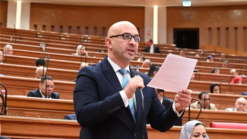 بسبب جهاز أشعة معطل منذ 3 سنوات.. تحرك برلماني لإنقاذ مرضى الجيزة