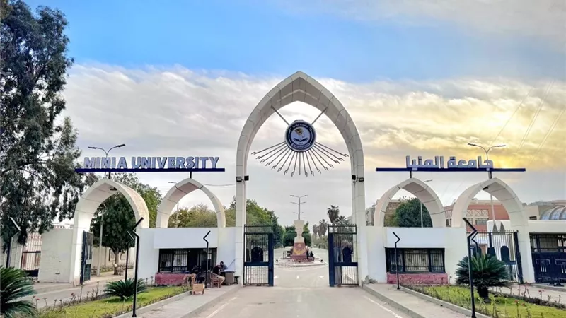 جامعة المنيا تنجح في محو أمية 25 ألف مواطن خلال العام الجامعي 2025/2026